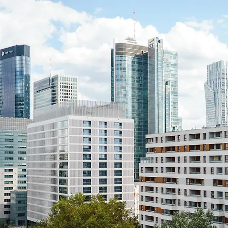 Urban - Mennica - Great Location&65 شقة